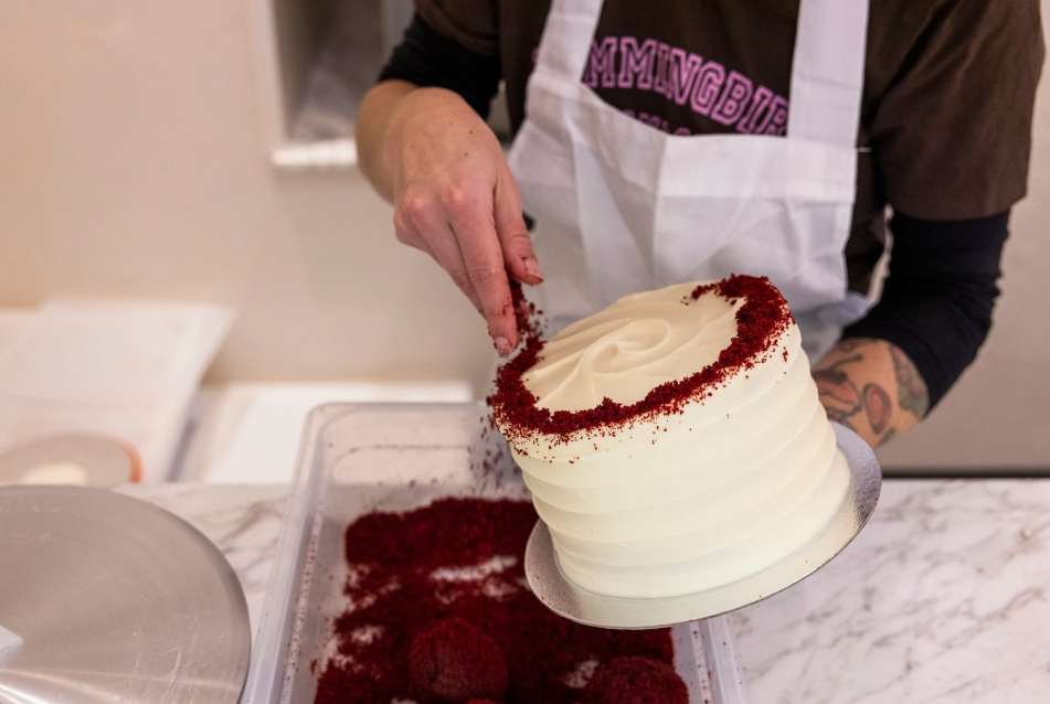 Step-by-step: Red Velvet food colouring